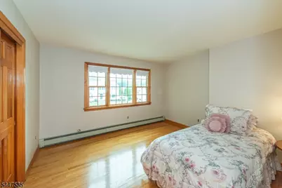 21 Bates Dr, Fairfield, NJ 07004 - Photo 24
