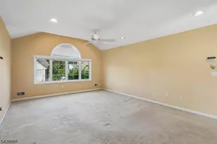 1070 Smith Manor Blvd, West Orange Township, NJ 07052 - Photo 18