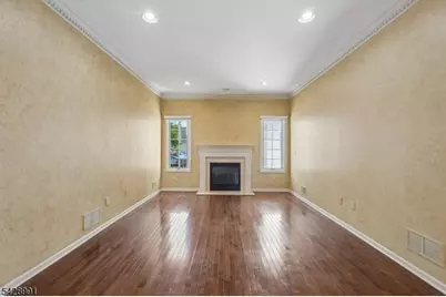 1070 Smith Manor Blvd, West Orange Township, NJ 07052 - Photo 6