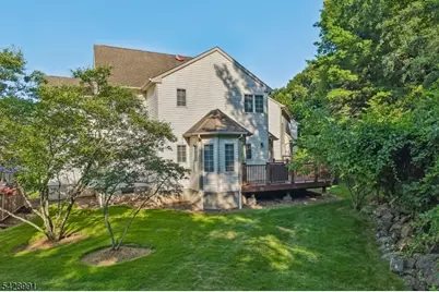 1070 Smith Manor Blvd, West Orange Township, NJ 07052 - Photo 40