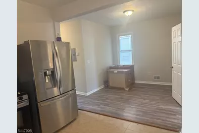 186 N 17th St #1, East Orange, NJ 07017 - Photo 2
