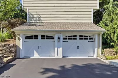 11 Briarwood Ct, Woodcliff Lake, NJ 07677 - Photo 50