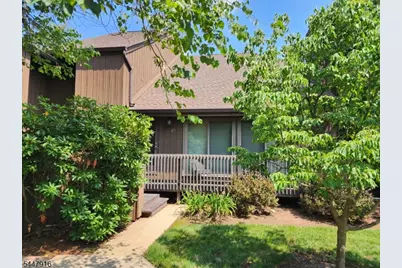 117 Kingsberry Dr, Franklin Township, NJ 08873 - Photo 2