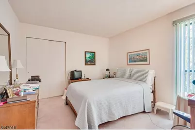 117 Kingsberry Dr, Franklin Township, NJ 08873 - Photo 24