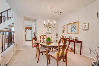 117 Kingsberry Dr, Franklin Township, NJ 08873 - Photo 18