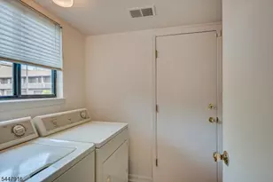 117 Kingsberry Dr, Franklin Township, NJ 08873 - Photo 20