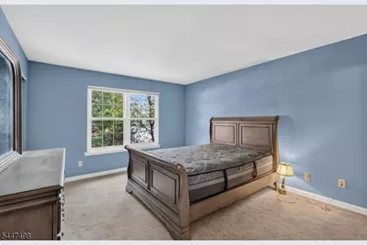 352 Cotswold Pl, Franklin Township, NJ 08873 - Photo 14