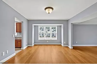 352 Cotswold Pl, Franklin Township, NJ 08873 - Photo 8