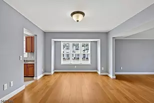 352 Cotswold Pl, Franklin Township, NJ 08873 - Photo 8