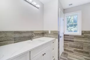 735 Vernon Ave, Kenilworth, NJ 07033 - Photo 32