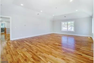 735 Vernon Ave, Kenilworth, NJ 07033 - Photo 22