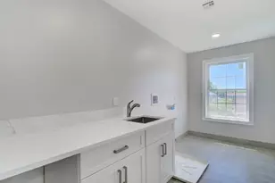 735 Vernon Ave, Kenilworth, NJ 07033 - Photo 12