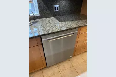 506 E Price St #1, Linden, NJ 07036 - Photo 8