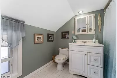 40 Sergeantsville Road, Raritan Township, NJ 08822 - Photo 18