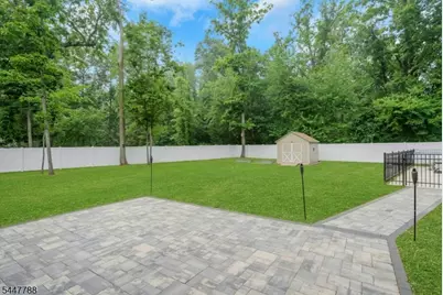 165 Greenwood Dr, Long Hill Township, NJ 07946 - Photo 38