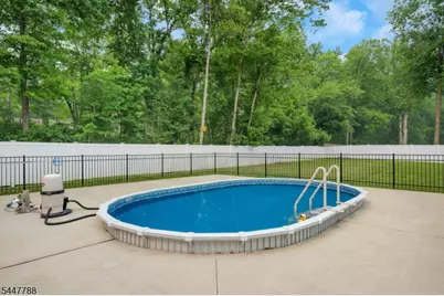 165 Greenwood Dr, Long Hill Township, NJ 07946 - Photo 40
