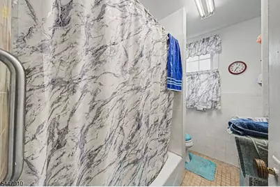 322 Hickory St, Kearny, NJ 07032 - Photo 8