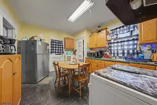 322 Hickory St, Kearny, NJ 07032 - Photo 12