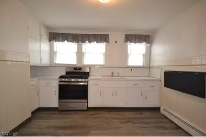 8 Witherspoon St, Nutley, NJ 07110 - Photo 8
