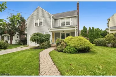 60 Haines Dr, Bloomfield, NJ 07003 - Photo 2