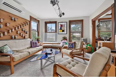 81 Louis St, New Brunswick, NJ 08901 - Photo 16