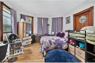 81 Louis St, New Brunswick, NJ 08901 - Photo 8
