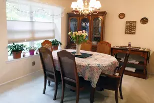 92 Stonehedge Ct, Franklin Township, NJ 08873 - Photo 4