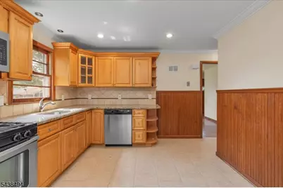 1133 Hetfield Ave, Scotch Plains Township, NJ 07076 - Photo 10