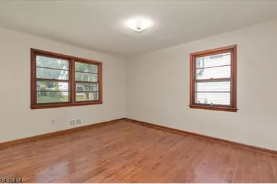 1133 Hetfield Ave, Scotch Plains Township, NJ 07076 - Photo 14
