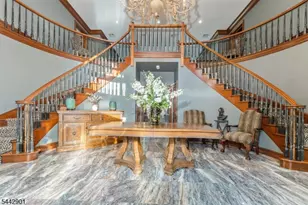 25 Wilshire Dr, Sparta Township, NJ 07871 - Photo 2