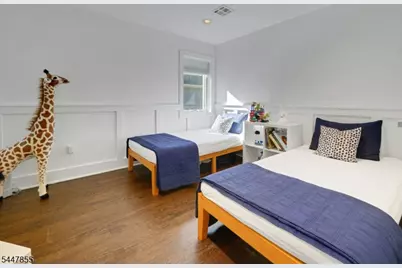 270D Main St #D, Millburn Twp., NJ 07041 - Photo 10