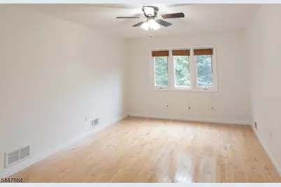 89 Continental Rd, Parsippany, NJ 07950 - Photo 2