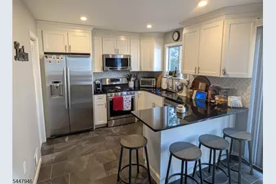 404-406 Chestnut St #44, Newark, NJ 07105 - Photo 2