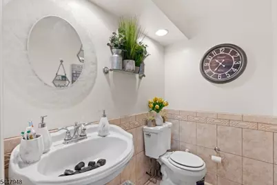 1522 Bower St, Linden, NJ 07036 - Photo 8