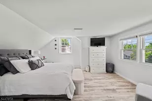 10 Dale Dr, Fairfield, NJ 07004 - Photo 24