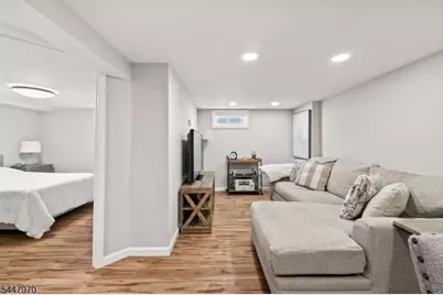 10 Dale Dr, Fairfield, NJ 07004 - Photo 18
