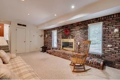 560 Wakefield Dr, Metuchen, NJ 08840 - Photo 40
