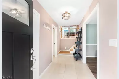 41 Holly Glen Ln, Berkeley Heights Township, NJ 07922 - Photo 2
