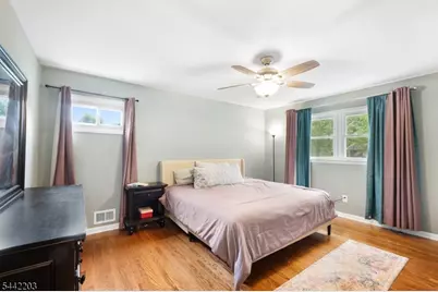 41 Holly Glen Ln, Berkeley Heights Township, NJ 07922 - Photo 16