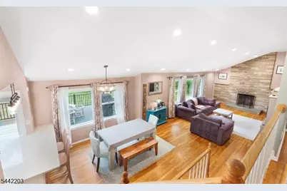 41 Holly Glen Ln, Berkeley Heights Township, NJ 07922 - Photo 14