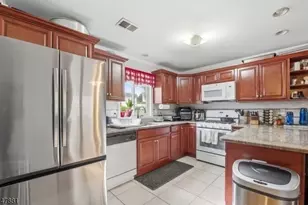 637 Jefferson Ave, Elizabeth, NJ 07201 - Photo 1