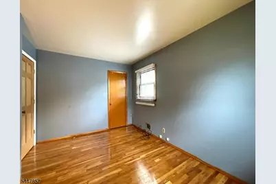 1930 Henry St, Rahway, NJ 07065 - Photo 4