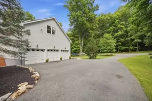 80 Skytop Rd, Andover Township, NJ 07860 - Photo 14