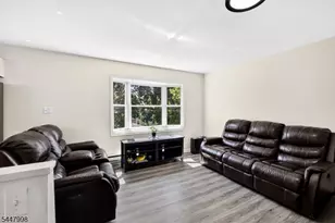 246 N 3rd Ave, Manville, NJ 08835 - Photo 18