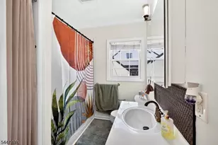 246 N 3rd Ave, Manville, NJ 08835 - Photo 8