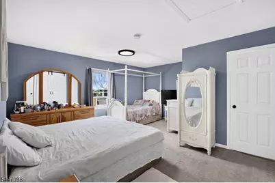 246 N 3rd Ave, Manville, NJ 08835 - Photo 24
