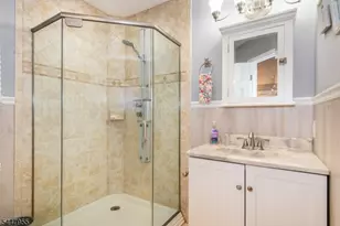 42 Otsego Rd, Verona Twp., NJ 07044 - Photo 22