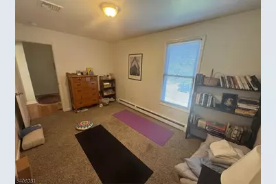 27 Broad St, Flemington, NJ 08822 - Photo 12