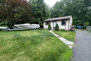 4 Florida Ave, Jefferson Township, NJ 07849 - Photo 1