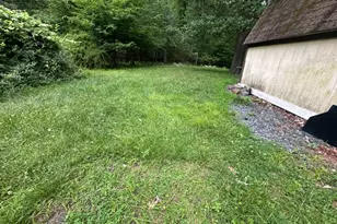 4 Florida Ave, Jefferson Township, NJ 07849 - Photo 4